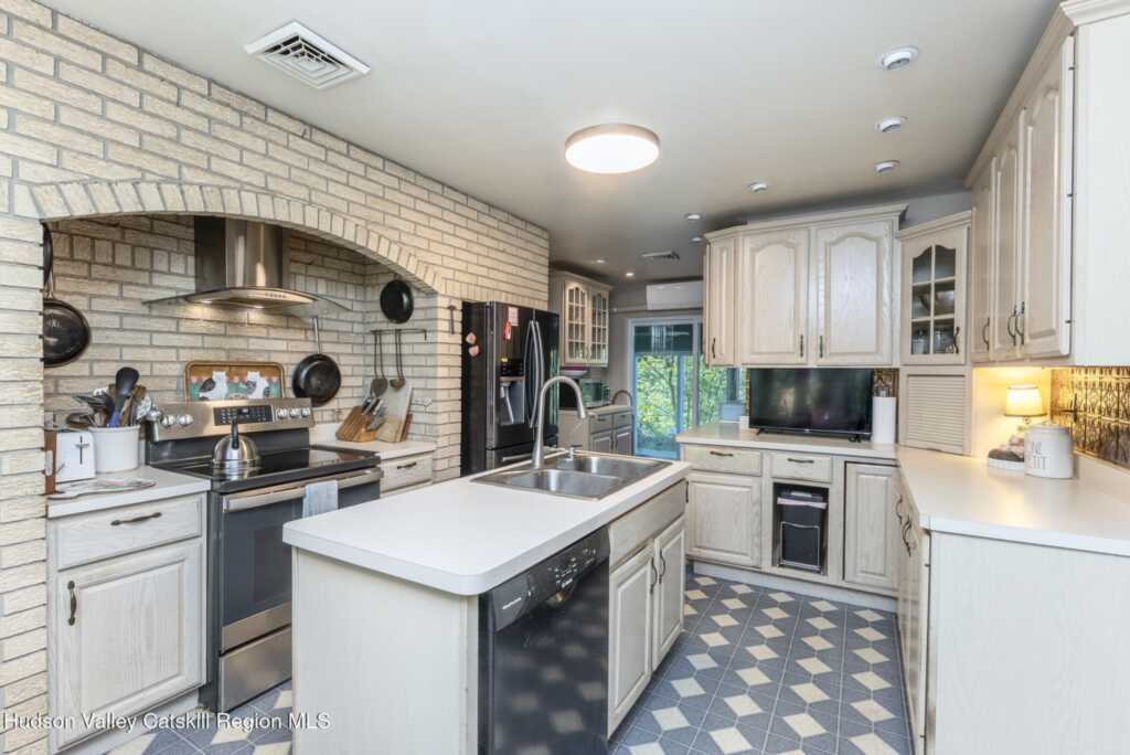 30 Glenerie, Saugerties, NY 12477 - Photo 10 of 37