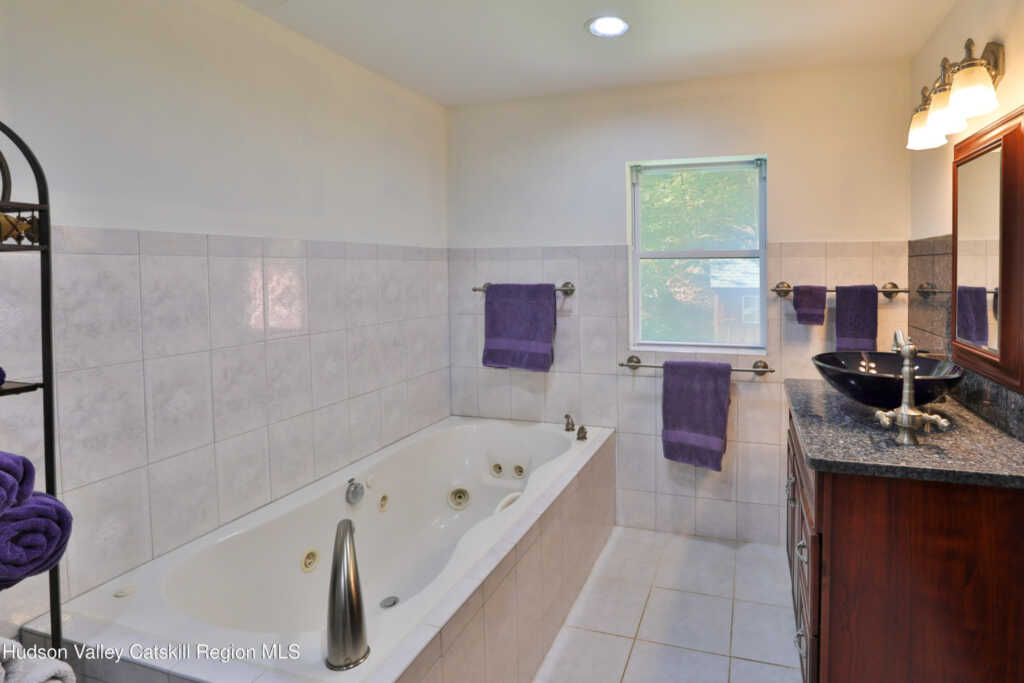 8 Lane Street, Phoenicia, NY 12464 - Photo 17 of 28
