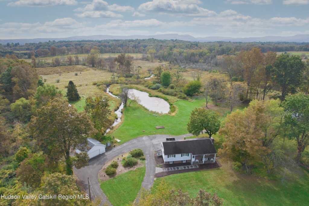 315 Pine Bush Road, Stone Ridge, NY 12484 - Photo 10 of 37