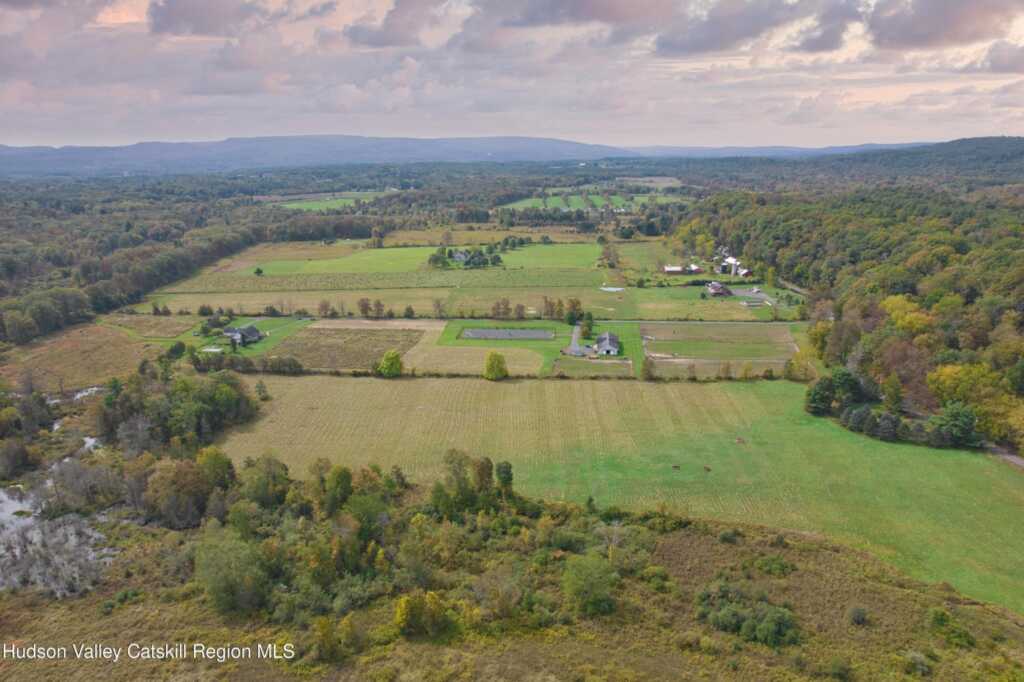 315 Pine Bush Road, Stone Ridge, NY 12484 - Photo 12 of 37