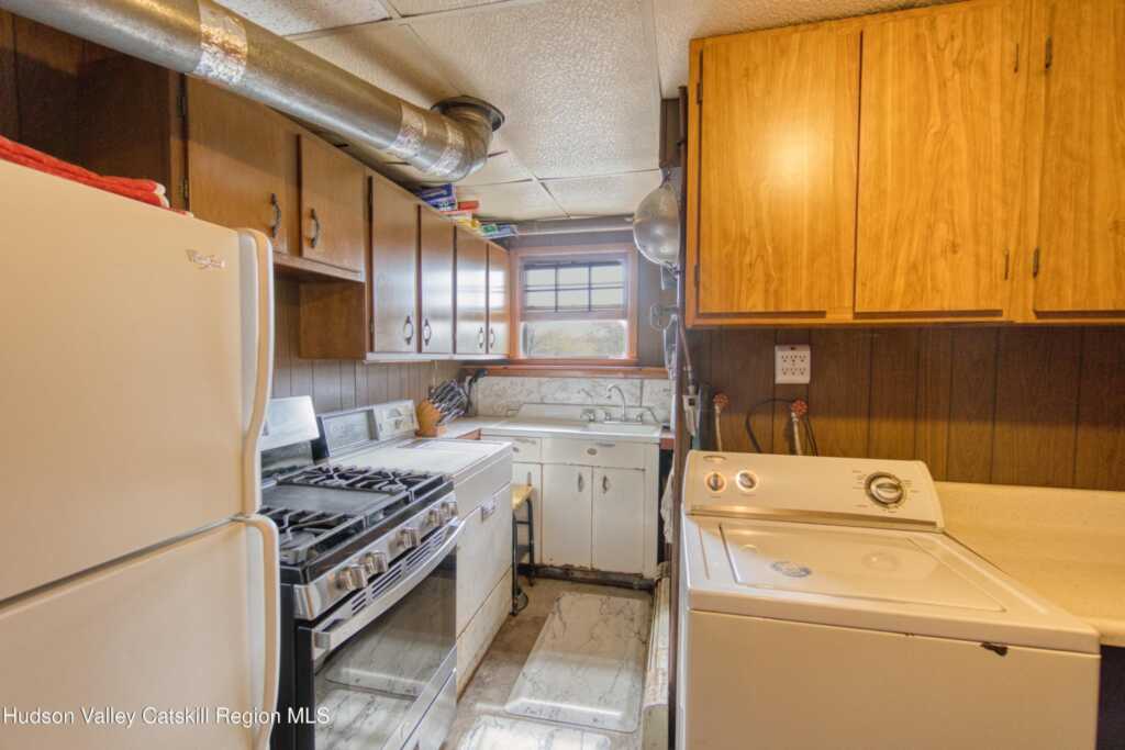 315 Pine Bush Road, Stone Ridge, NY 12484 - Photo 32 of 37