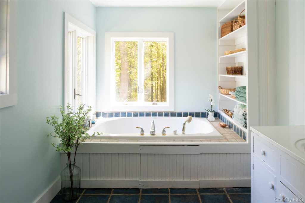 72 Old Farm Road, Rhinebeck, NY 12572 - Photo 16 of 42