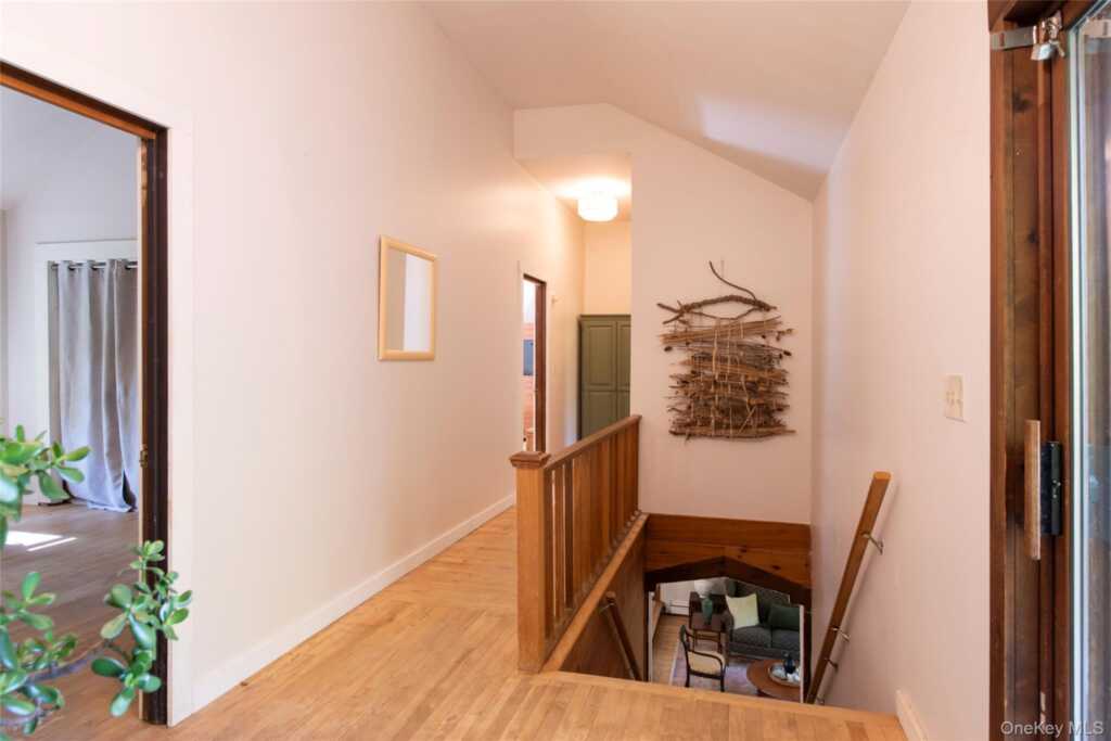 72 Old Farm Road, Rhinebeck, NY 12572 - Photo 23 of 42