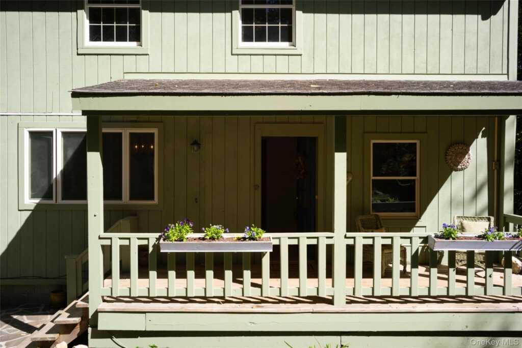 72 Old Farm Road, Rhinebeck, NY 12572 - Photo 37 of 42