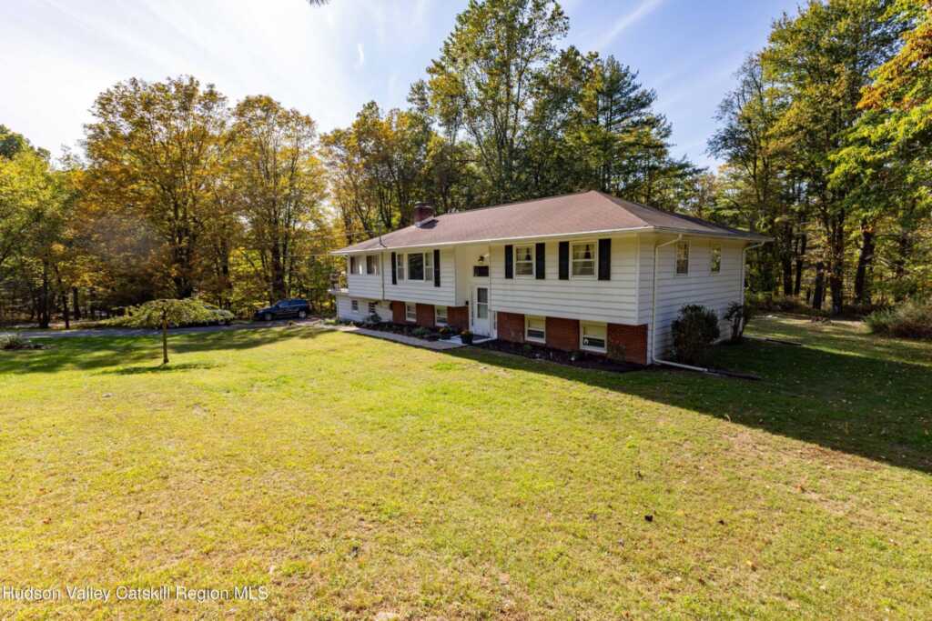 94 Lodge Rd., Saugerties, NY 12477 - Photo 2 of 50