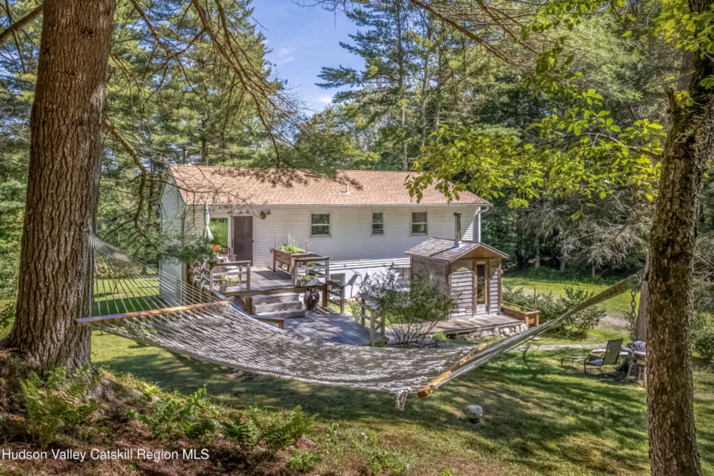 145 Lamoree Rd Road, Rhinebeck, NY 12572 - Photo 2 of 37