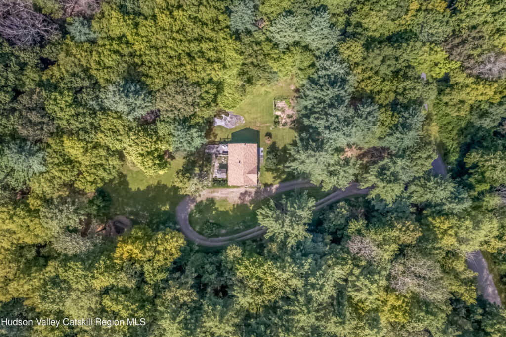 145 Lamoree Rd Road, Rhinebeck, NY 12572 - Photo 8 of 37