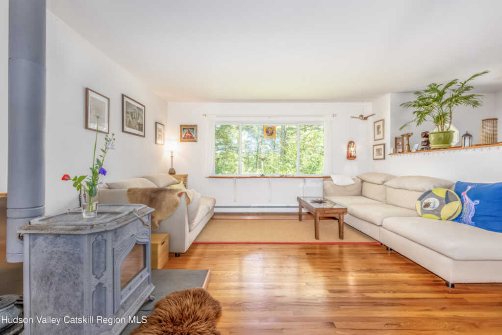 145 Lamoree Rd Road, Rhinebeck, NY 12572 - Photo 9 of 37