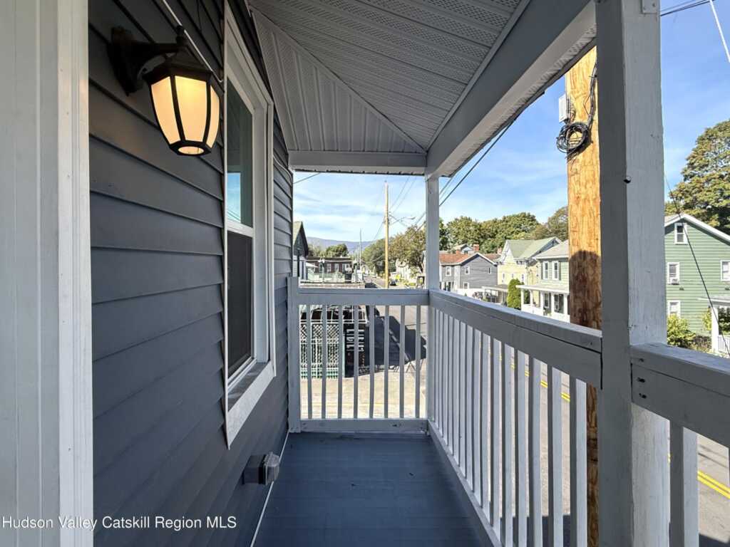 14 Livingston St, Unit #3, Saugerties, NY 12477 - Photo 2 of 8