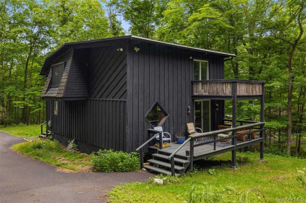 66 Hill Road, Kingston, NY 12401 - Photo 4 of 25