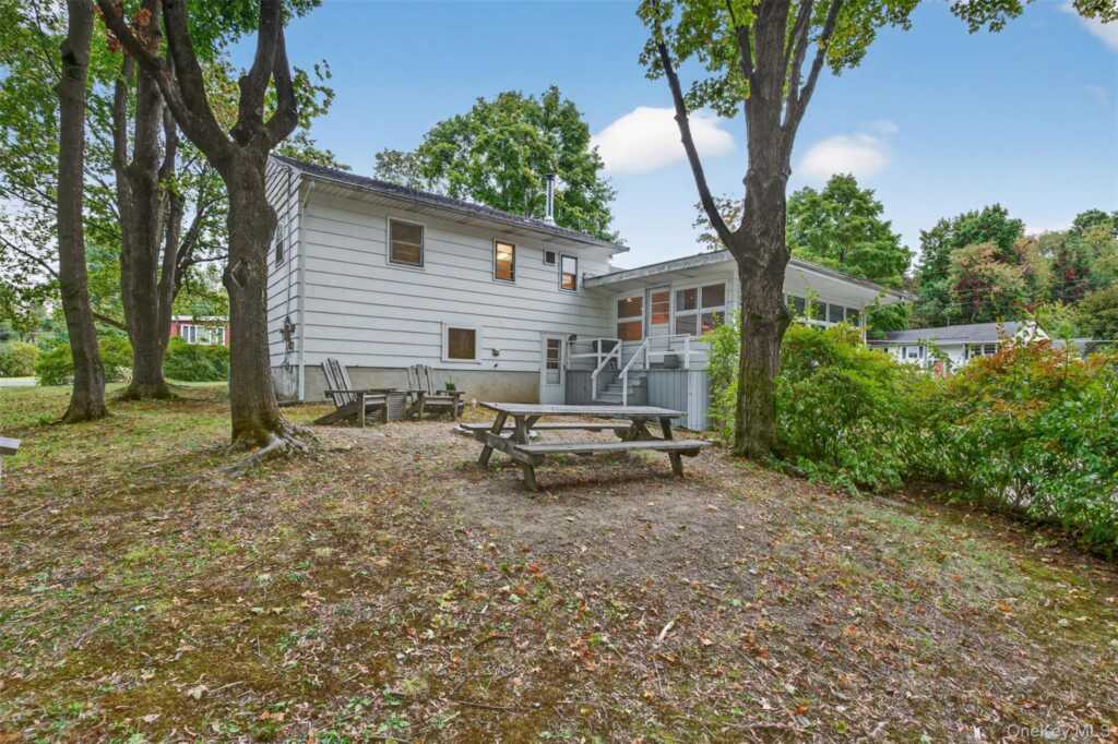 25 Cherry Hill Road, New Paltz, NY 12561 - Photo 3 of 36