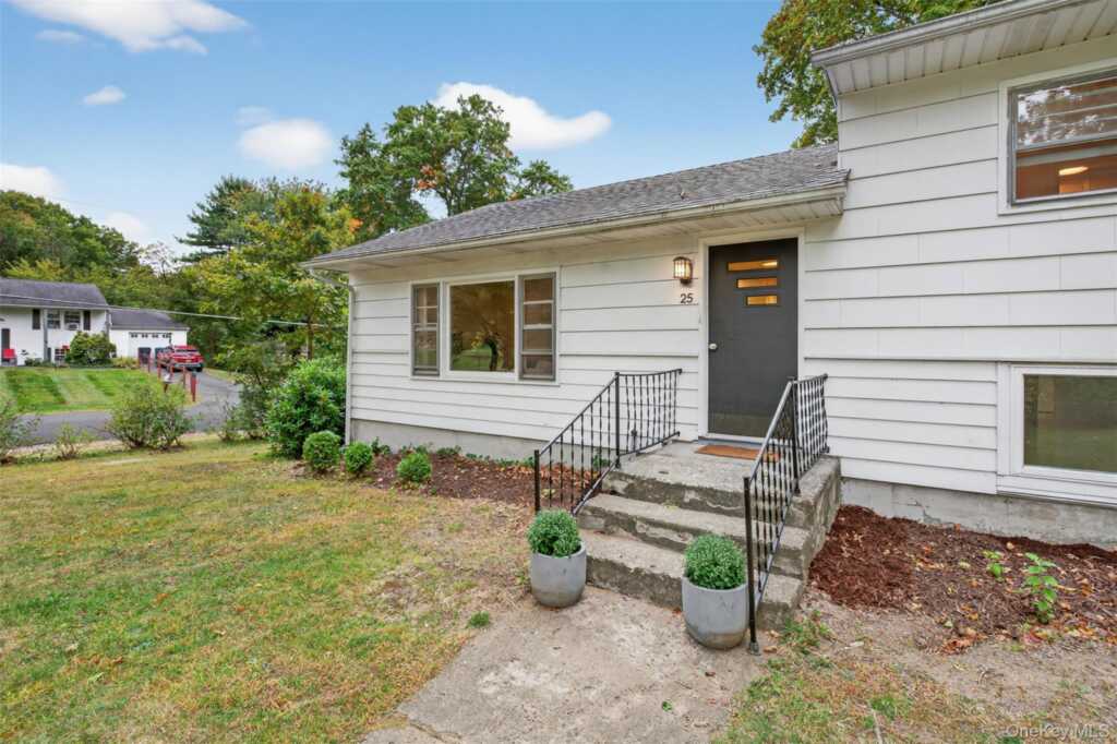 25 Cherry Hill Road, New Paltz, NY 12561 - Photo 4 of 36
