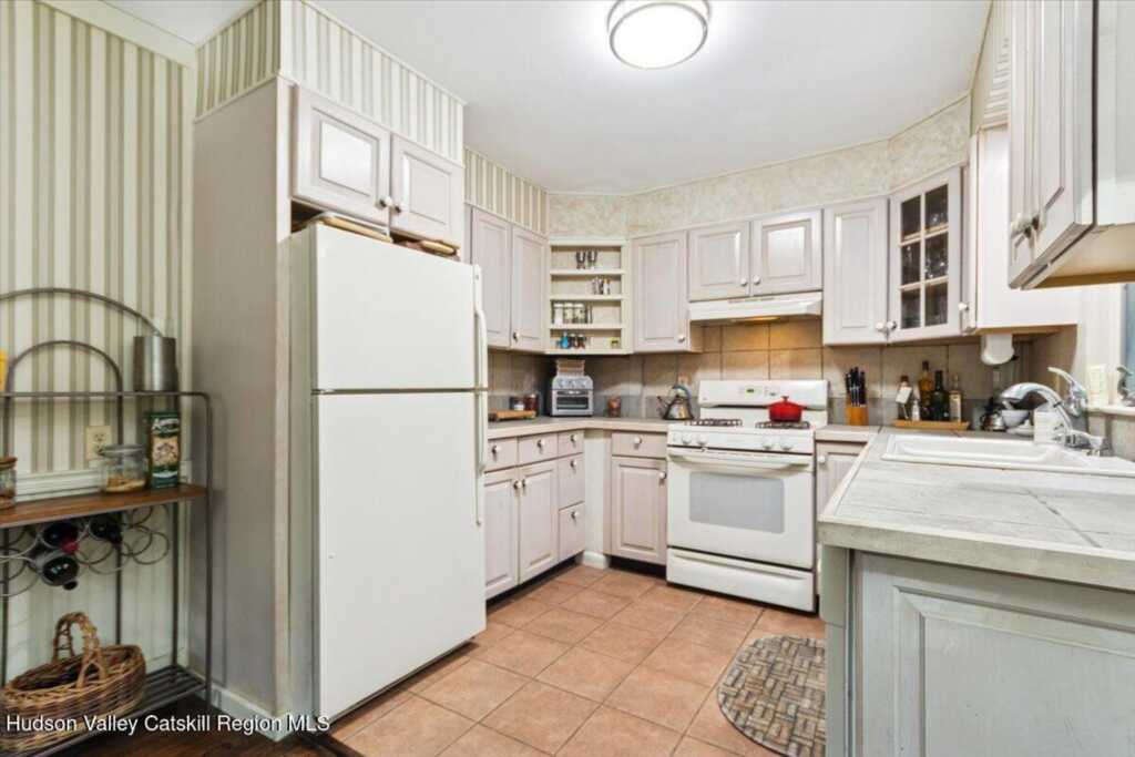 826 Buck Road, Stone Ridge, NY 12484 - Photo 17 of 40