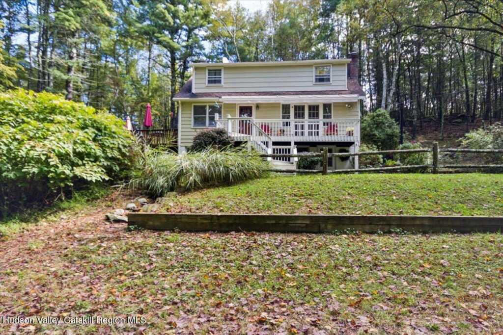 826 Buck Road, Stone Ridge, NY 12484 - Photo 4 of 40