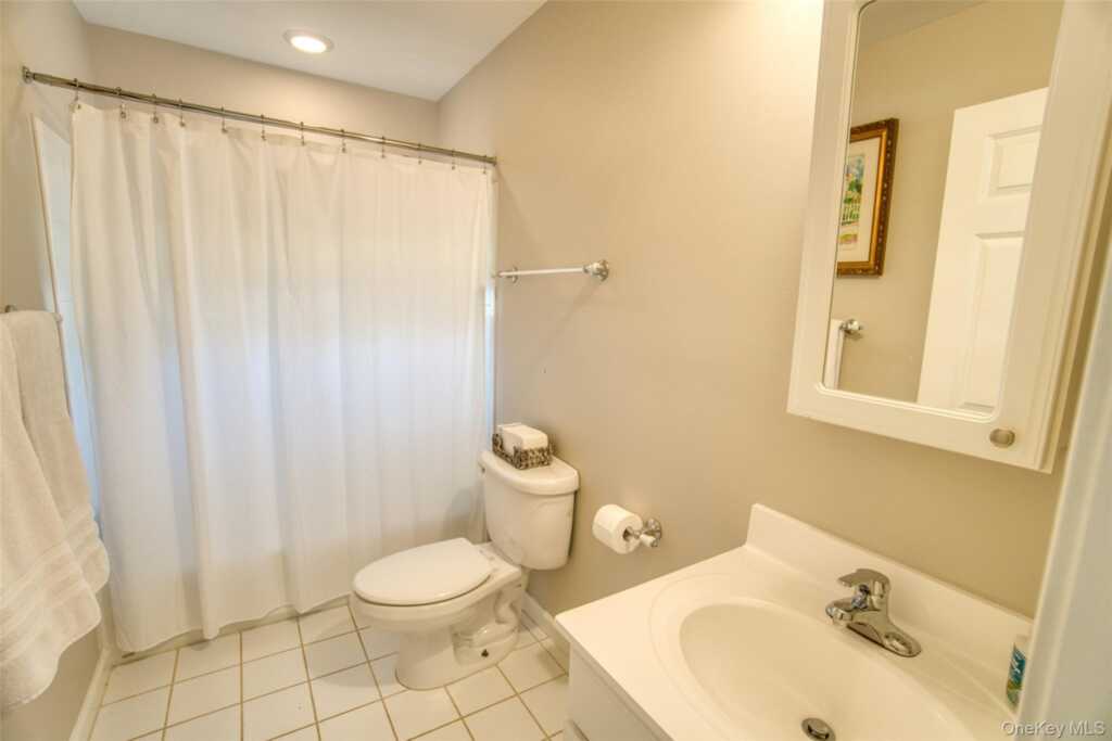 208 Cinnamon Circle, Rhinebeck, NY 12572 - Photo 22 of 27