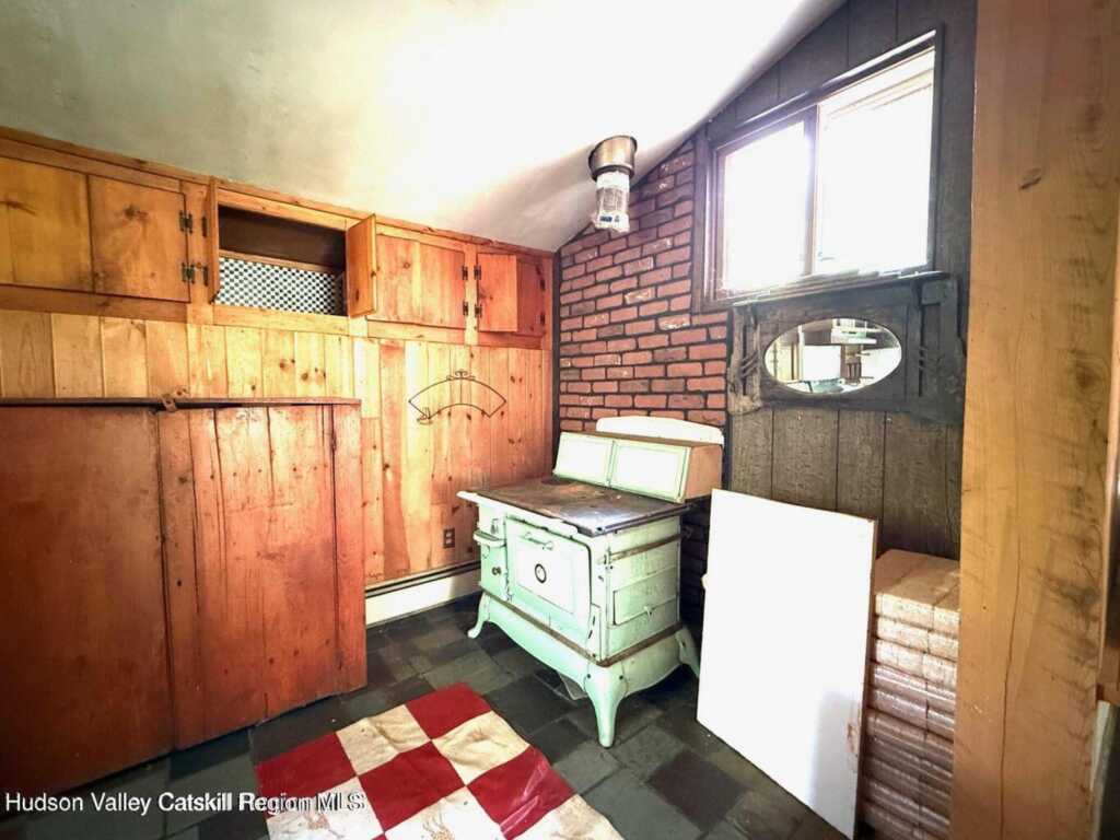 546 Berme Rd Road, High Falls, NY 12440 - Photo 8 of 50