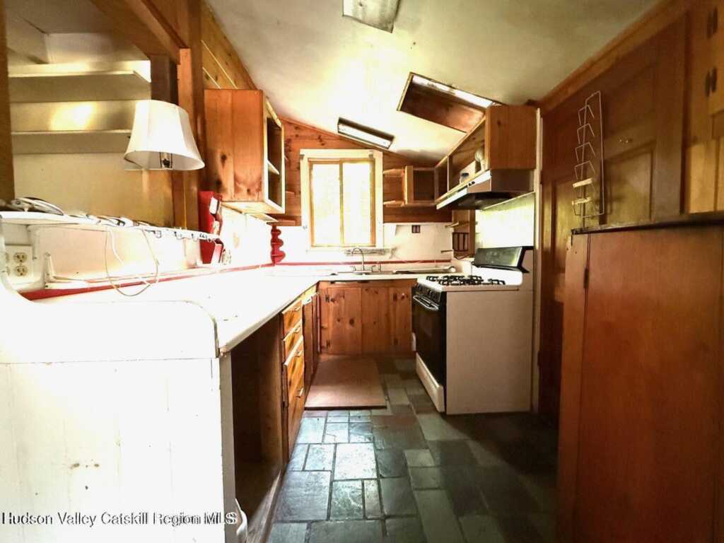 546 Berme Rd Road, High Falls, NY 12440 - Photo 9 of 50