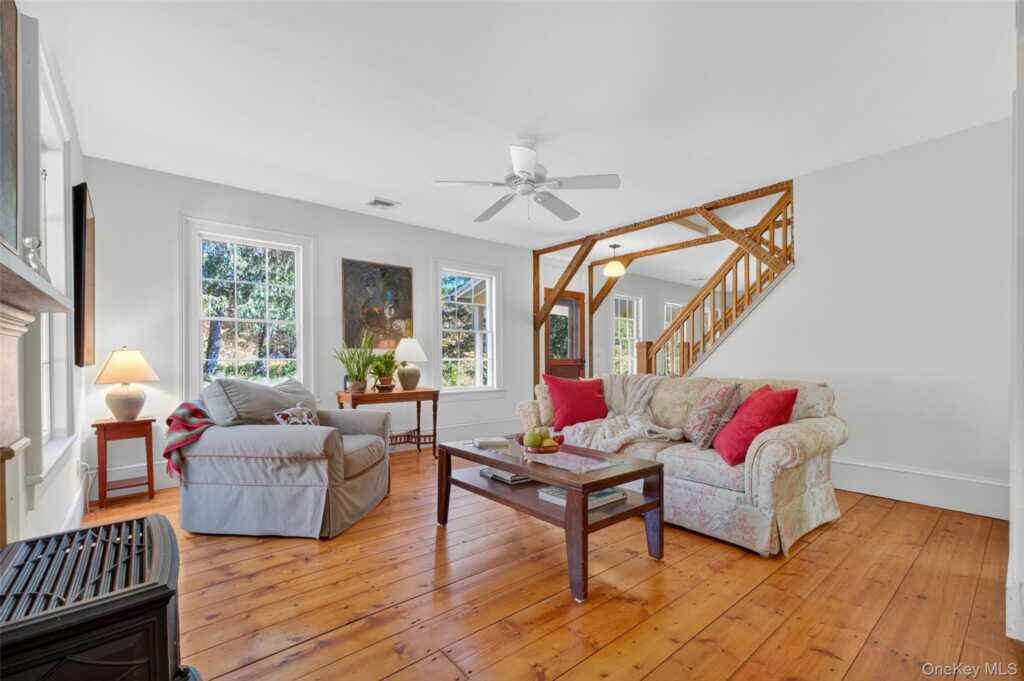 55 Lennox Avenue, Hurley, NY 12433 - Photo 9 of 29