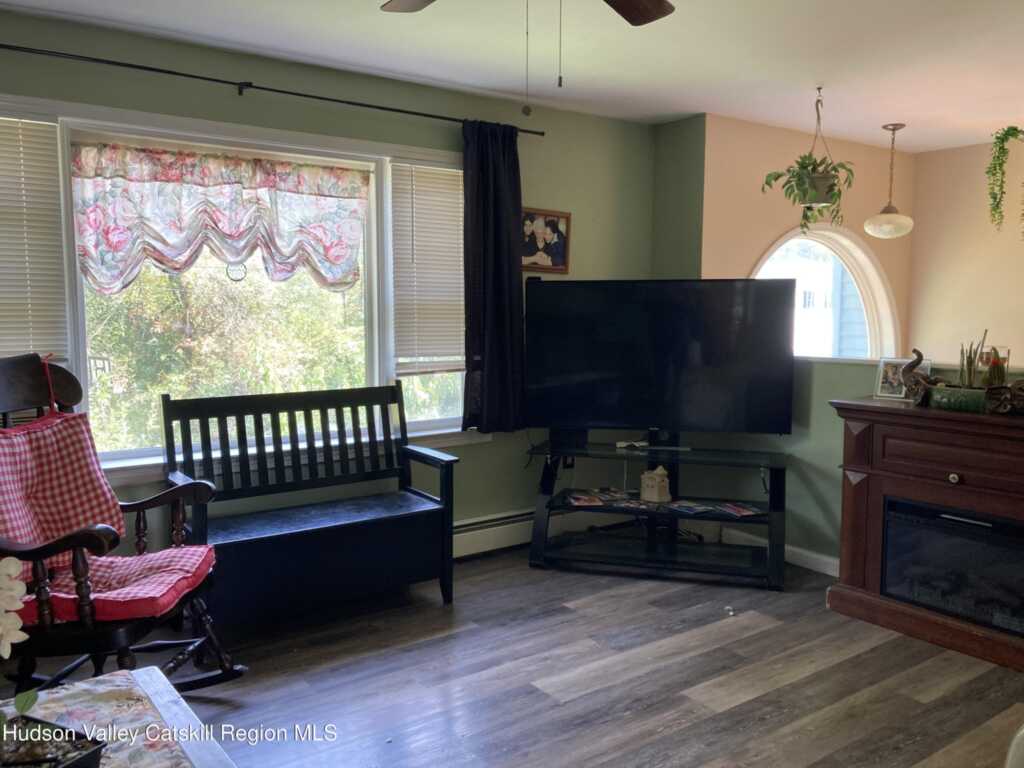 204 Heather Lane, Kingston, NY 12401 - Photo 3 of 22