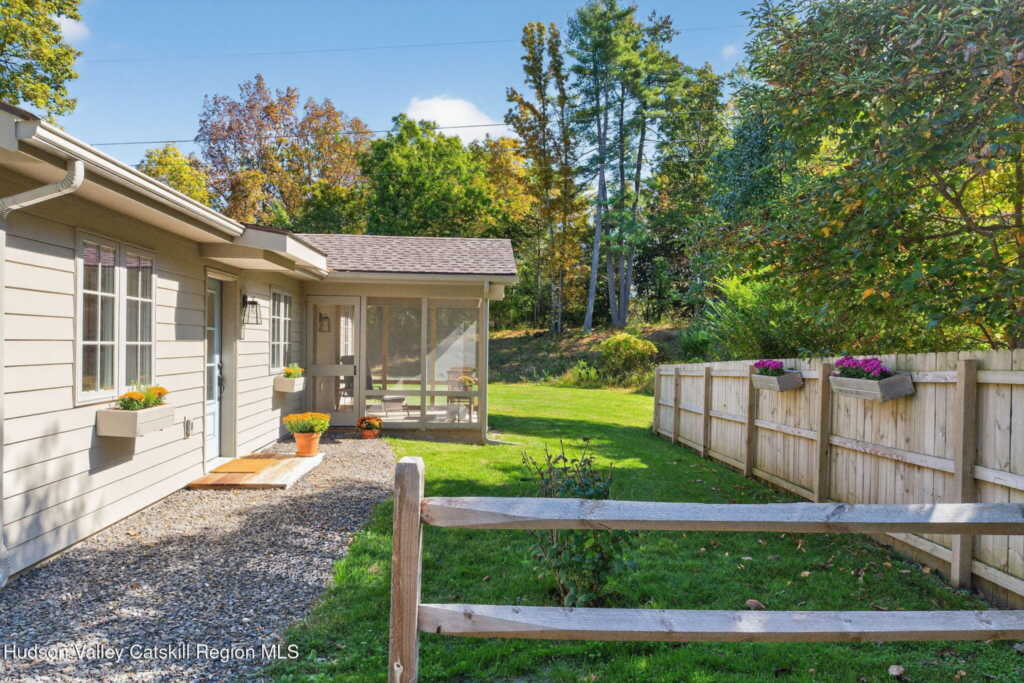 555 Mountain View Avenue, Hurley, NY 12443 - Photo 35 of 46