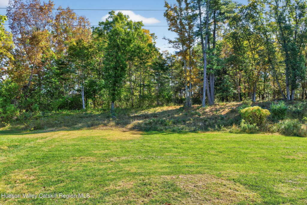 555 Mountain View Avenue, Hurley, NY 12443 - Photo 42 of 46