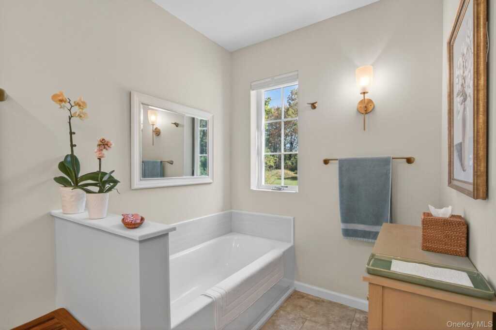 555 Mountain View Avenue, Hurley, NY 12443 - Photo 30 of 44