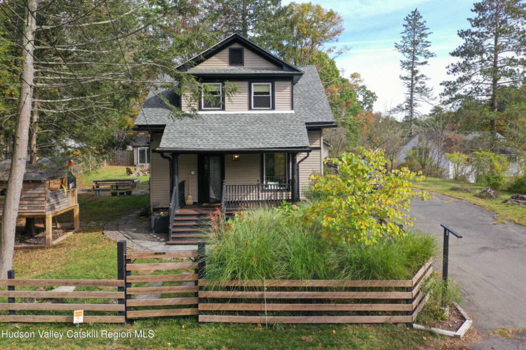 86 Rock City Road, Woodstock, NY 12498