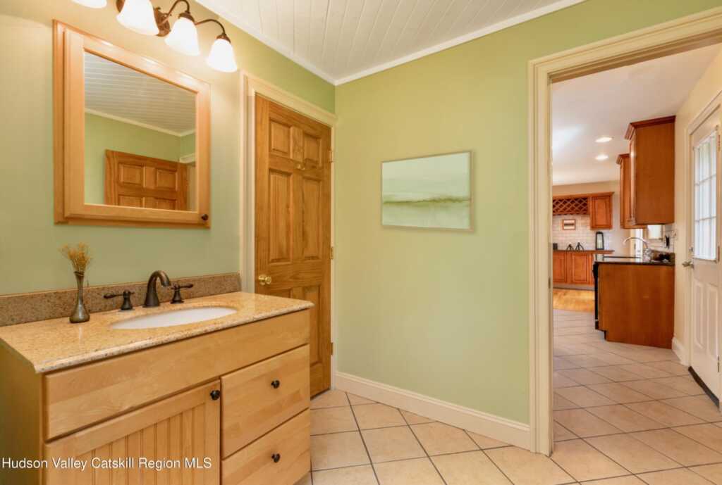 688 Churchland Road, Saugerties, NY 12477 - Photo 15 of 38
