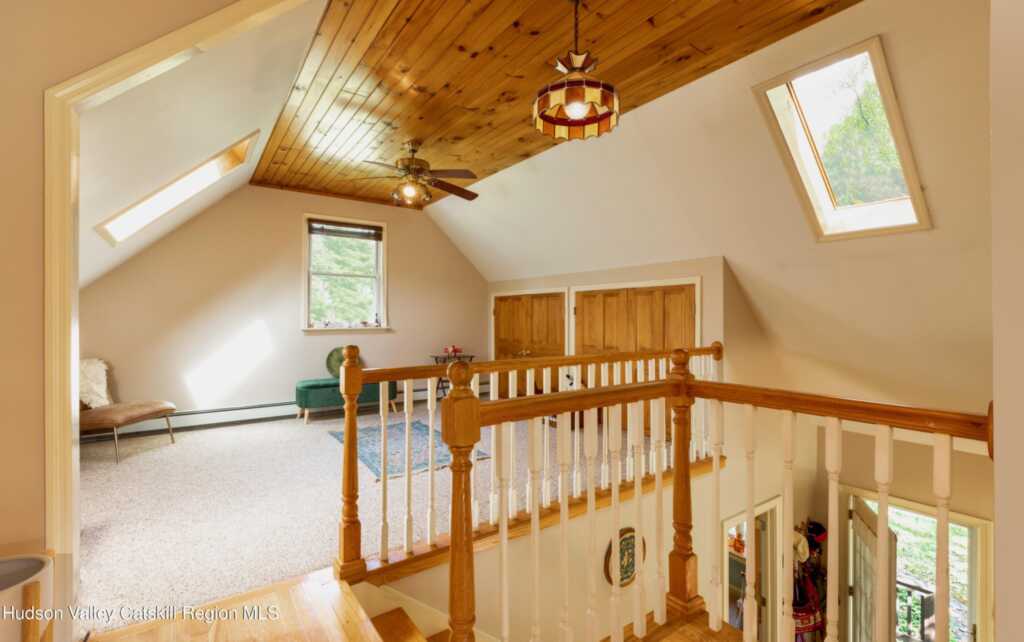 688 Churchland Road, Saugerties, NY 12477 - Photo 16 of 38