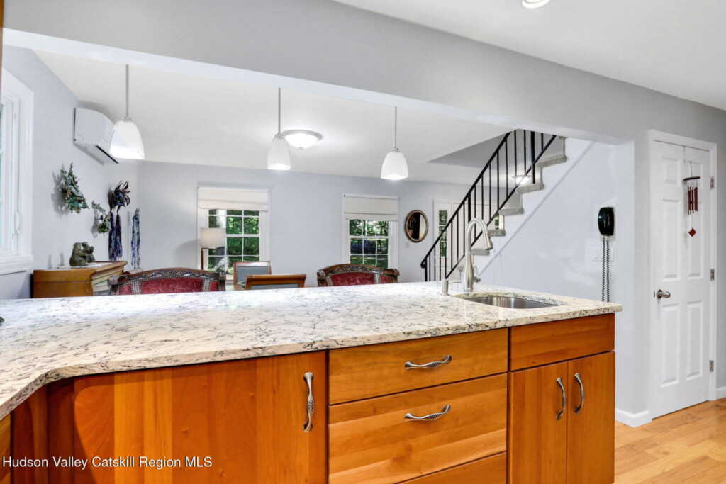 1033 Old Post Road, New Paltz, NY 12561 - Photo 13 of 35