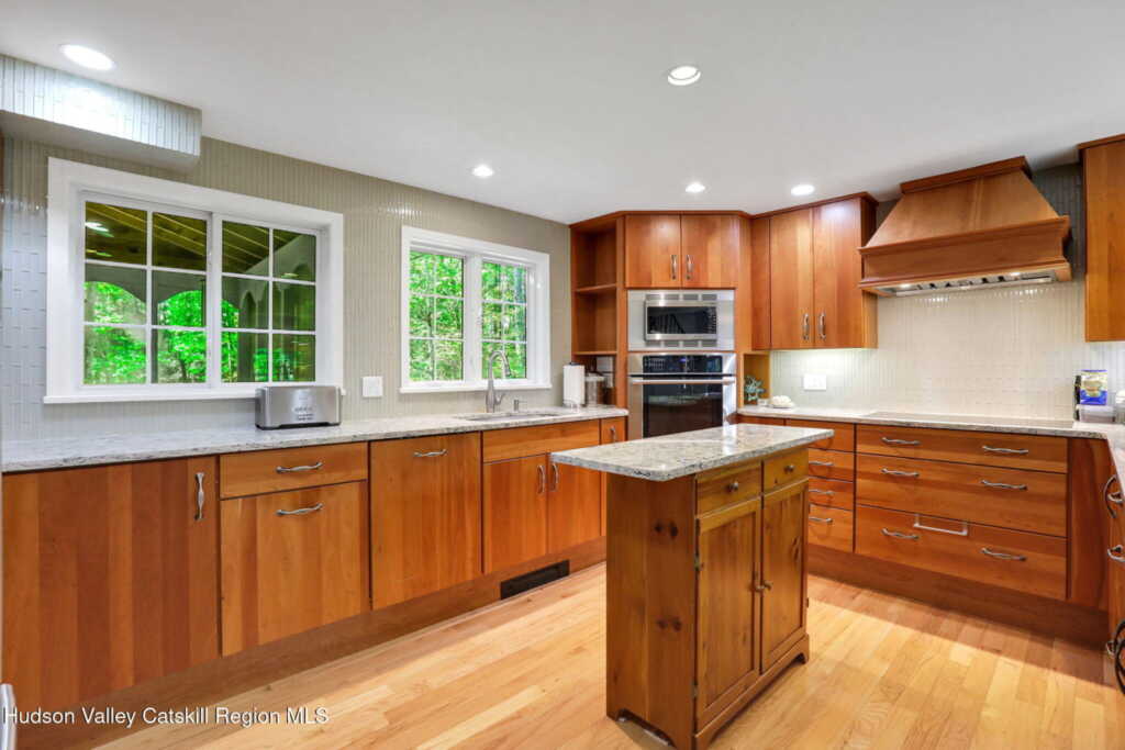 1033 Old Post Road, New Paltz, NY 12561 - Photo 17 of 35