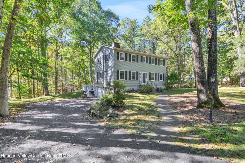 1033 Old Post Road, New Paltz, NY 12561 - Photo 2 of 35