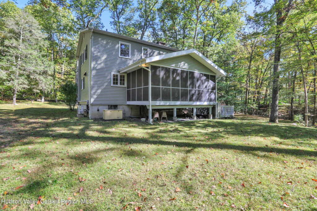 1033 Old Post Road, New Paltz, NY 12561 - Photo 32 of 35