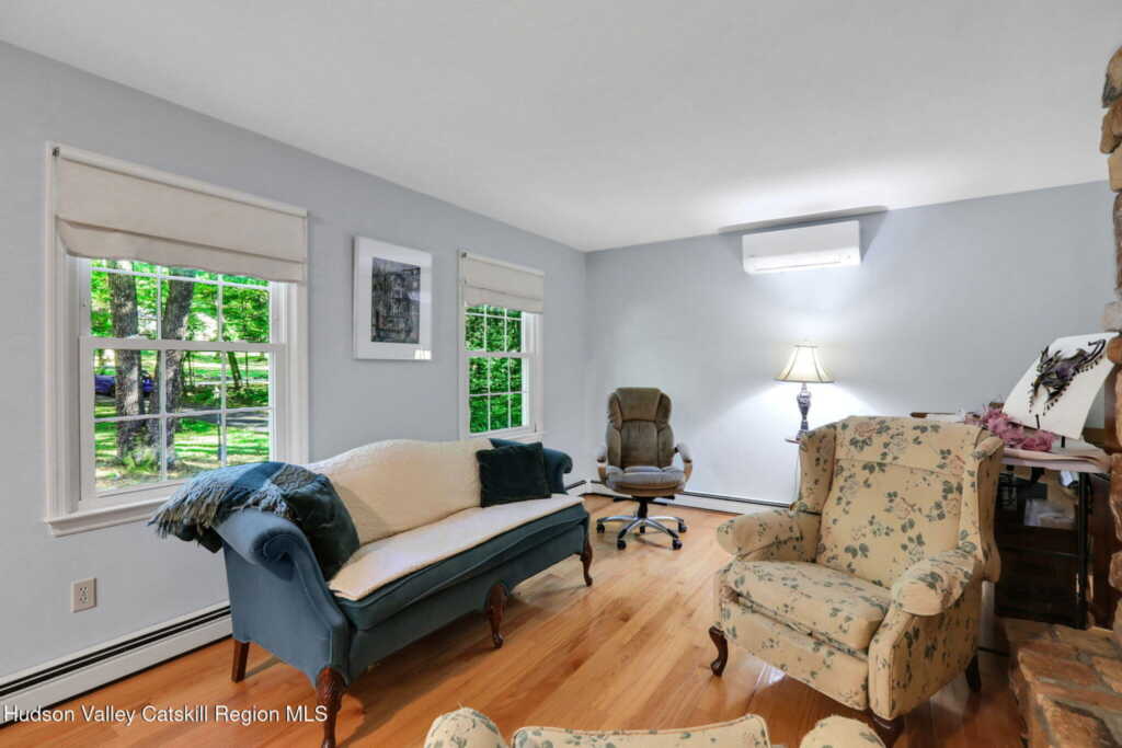 1033 Old Post Road, New Paltz, NY 12561 - Photo 6 of 35