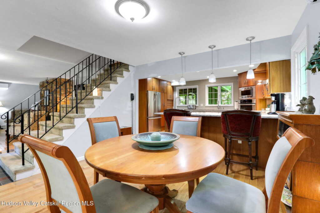 1033 Old Post Road, New Paltz, NY 12561 - Photo 9 of 35