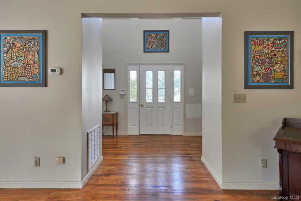 111 Sandalwood Lane, Rhinebeck, NY 12572 - Photo 10 of 27