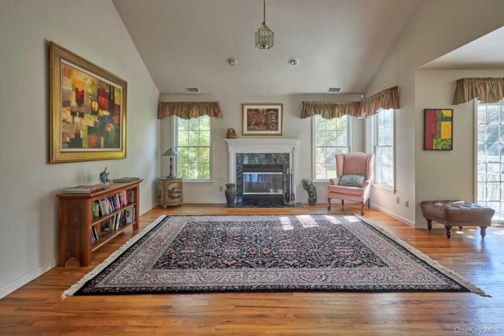 111 Sandalwood Lane, Rhinebeck, NY 12572 - Photo 4 of 27