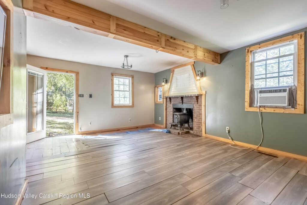 302 Pine Tree Lane, Kingston, NY 12401 - Photo 17 of 33