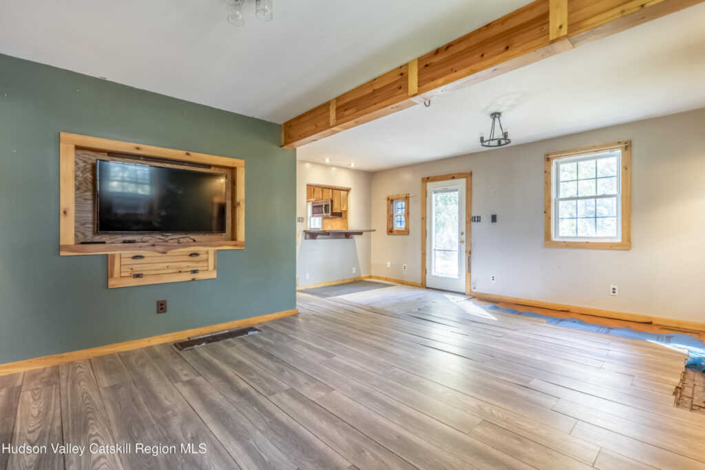 302 Pine Tree Lane, Kingston, NY 12401 - Photo 18 of 33