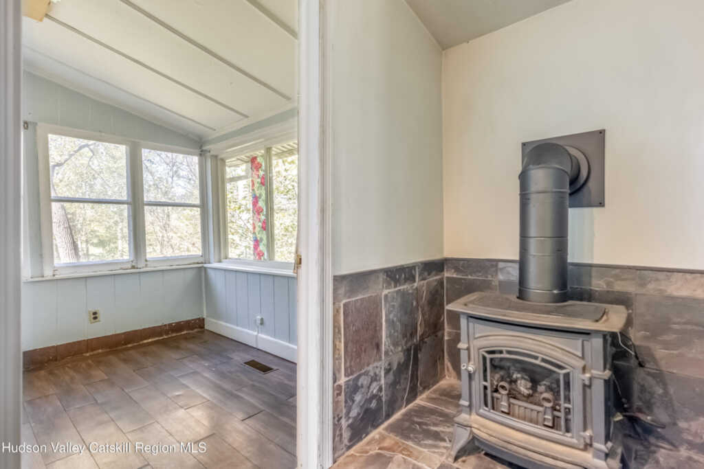 302 Pine Tree Lane, Kingston, NY 12401 - Photo 24 of 33