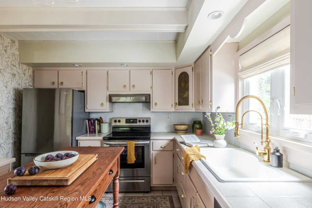306 Chester Street, Kingston, NY 12401 - Photo 17 of 50