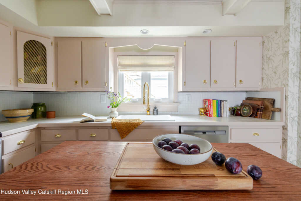 306 Chester Street, Kingston, NY 12401 - Photo 20 of 50
