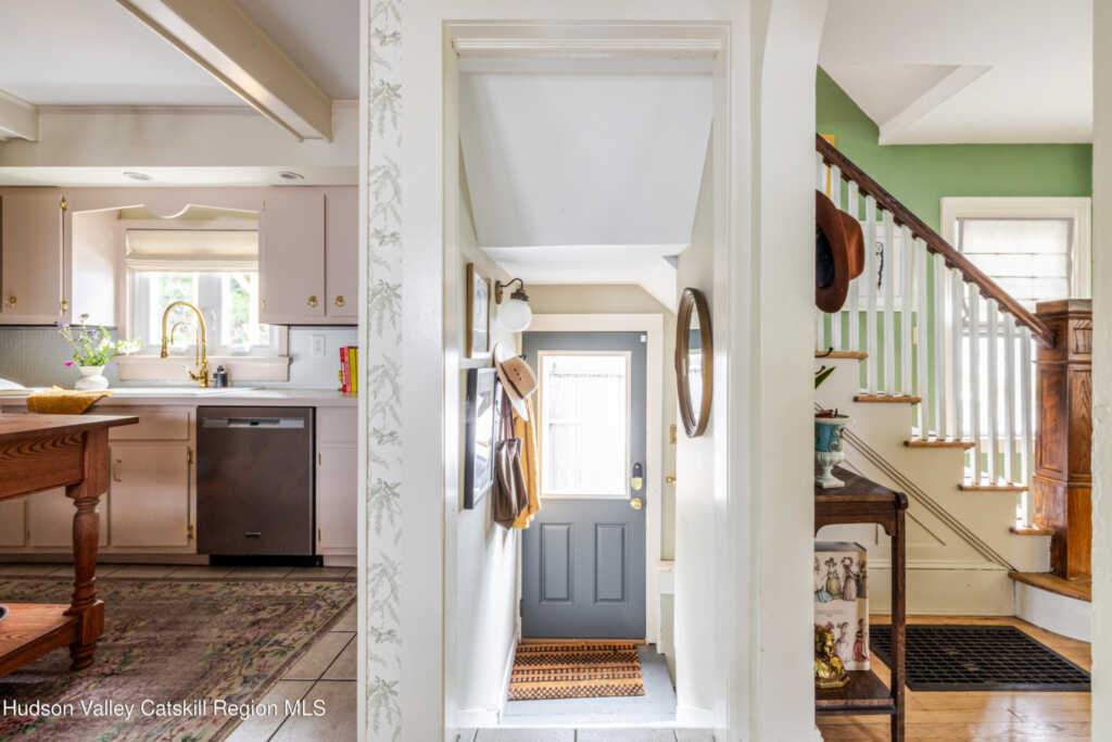 306 Chester Street, Kingston, NY 12401 - Photo 25 of 50