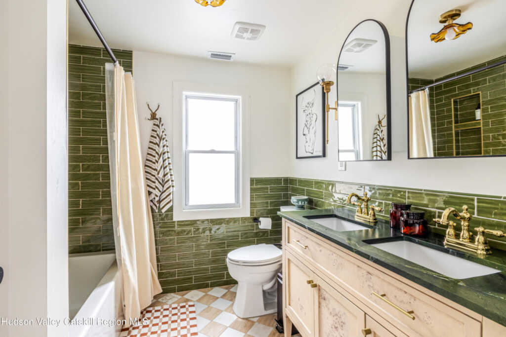 306 Chester Street, Kingston, NY 12401 - Photo 32 of 50