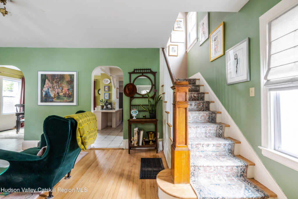 306 Chester Street, Kingston, NY 12401 - Photo 7 of 50