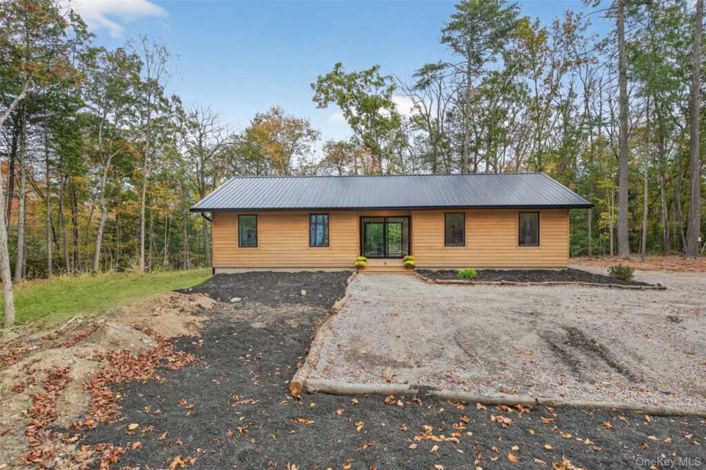 115 Froners Road, Hurley, NY 12443 - Photo 2 of 32