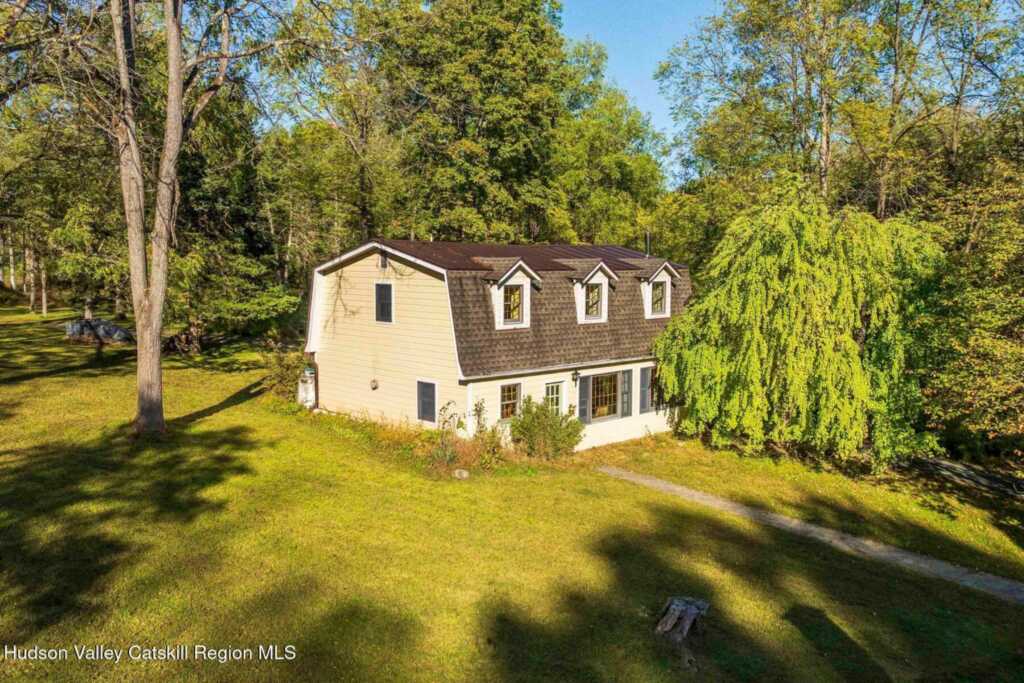 392-396 Cottekill Road, Stone Ridge, NY 12484 - Photo 18 of 34