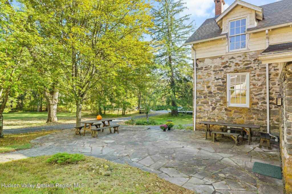 392-396 Cottekill Road, Stone Ridge, NY 12484 - Photo 2 of 34