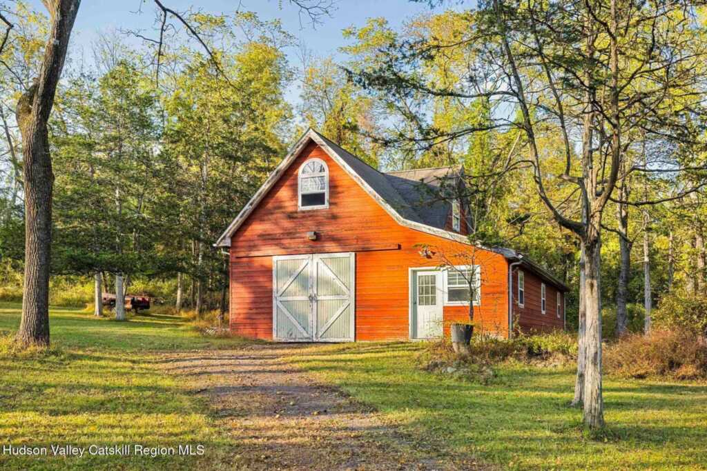 392-396 Cottekill Road, Stone Ridge, NY 12484 - Photo 22 of 34