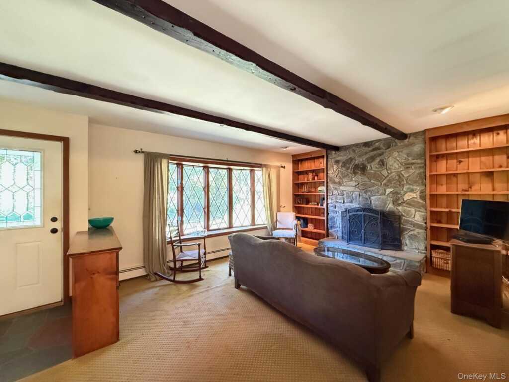 97 White Schoolhouse Road, Rhinebeck, NY 12572 - Photo 4 of 17